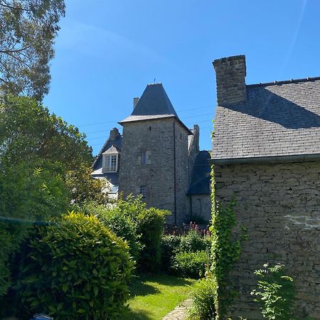 Manoir Des Bords De Rance Bed & Breakfast Plouer-sur-Rance Bagian luar foto