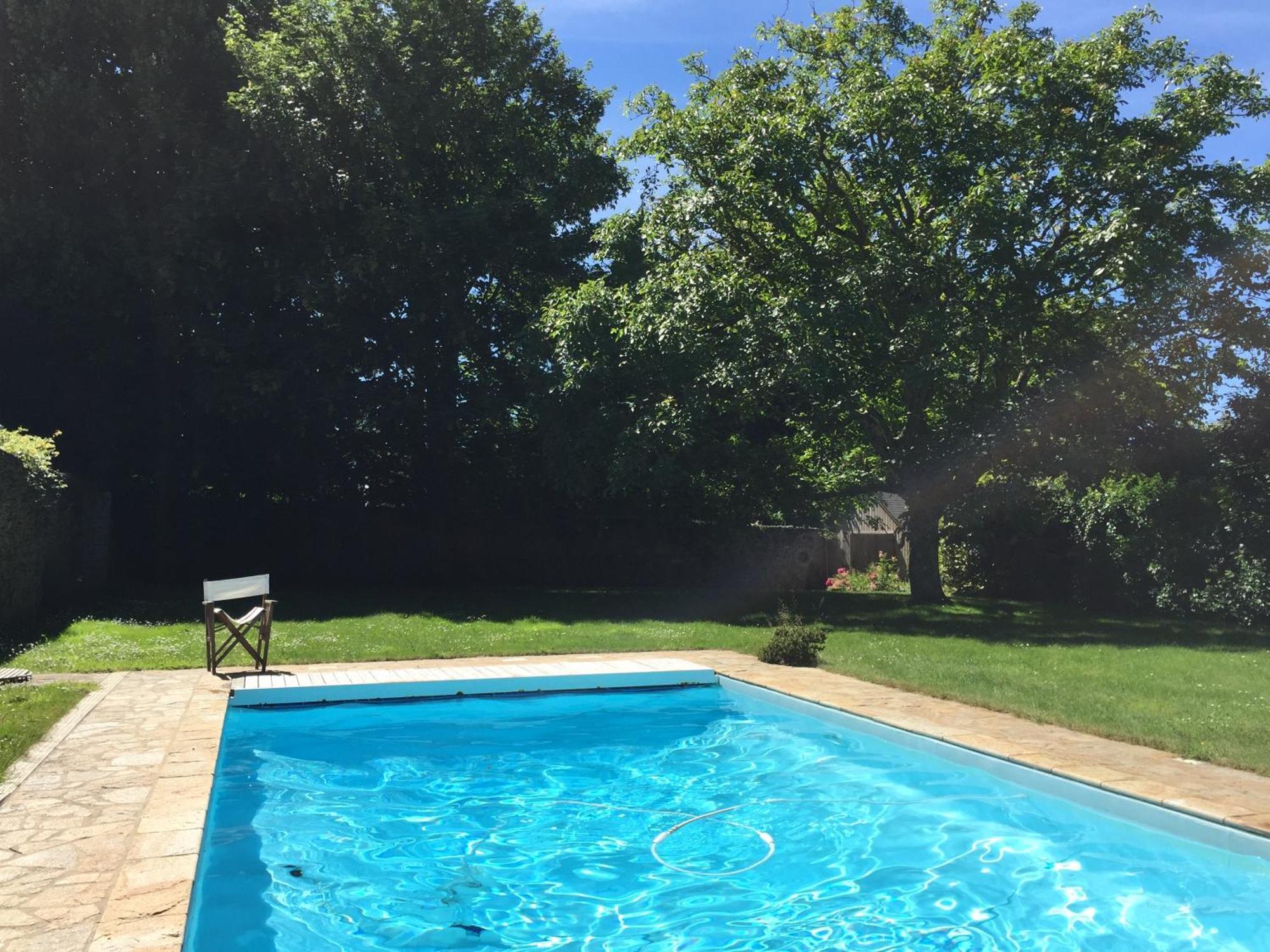 Manoir Des Bords De Rance Bed & Breakfast Plouer-sur-Rance Bagian luar foto